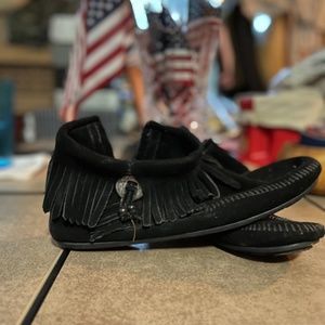 MinneTonka shoes